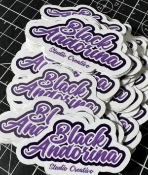 stickers basicos personalizados en matte o brilloso para cualquier producto o empaque.